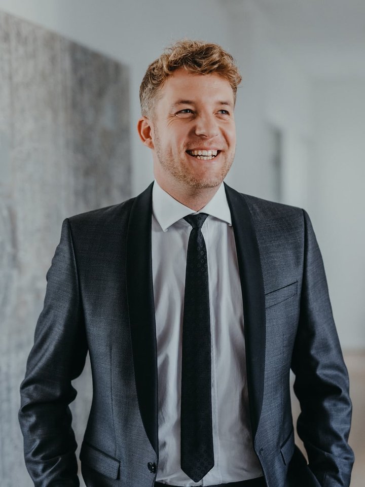 Sebastian Rath, Unabhängiger Versicherungsmakler